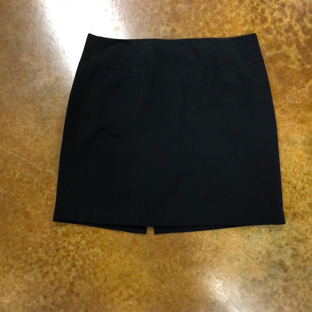 Worthington Sz 14 Black Skirt